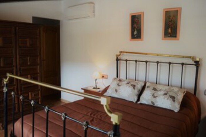 Room 15 of 23