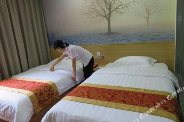 Wanhong Hotel Chongqing Taibai Road