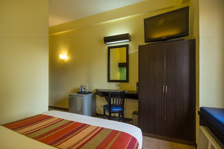 Room 12 of 53