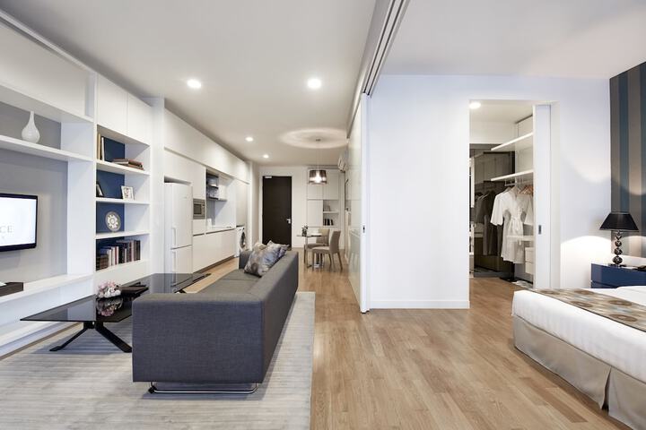 Private kitchenette