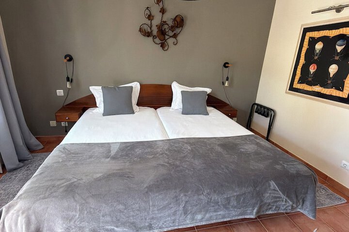 Room 6 of 61