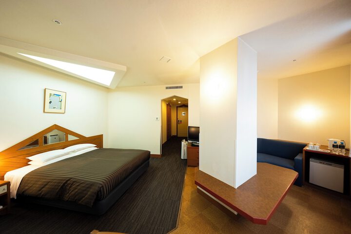 Room 25 of 66