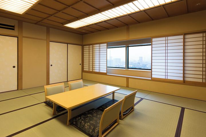 Room 18 of 65