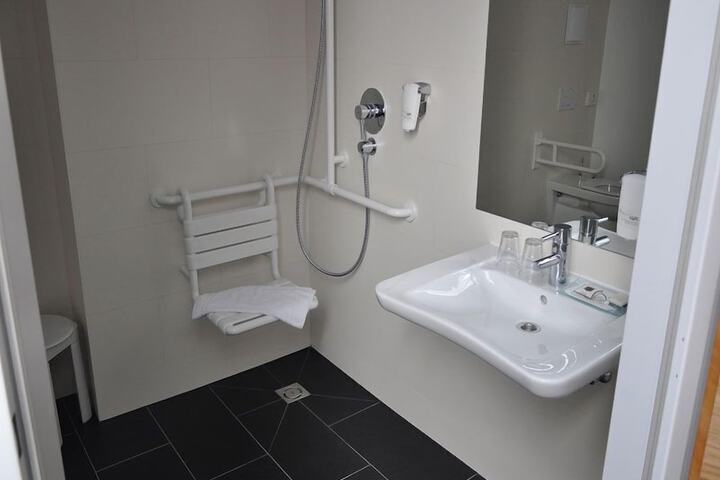 Room 20 of 31