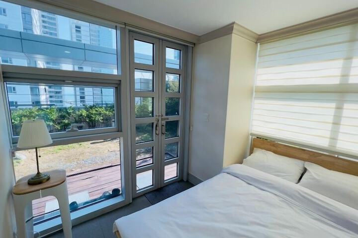 Room 15 of 86