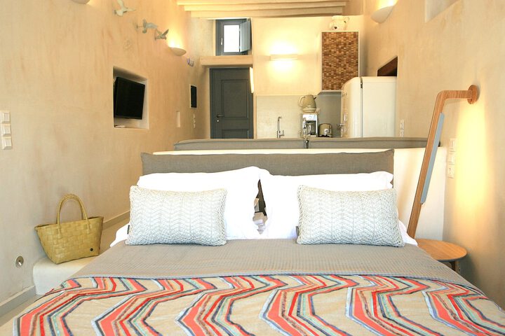 Esperia Luxury Suites