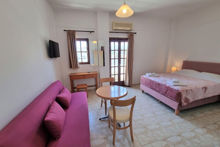 Room 46 of 157