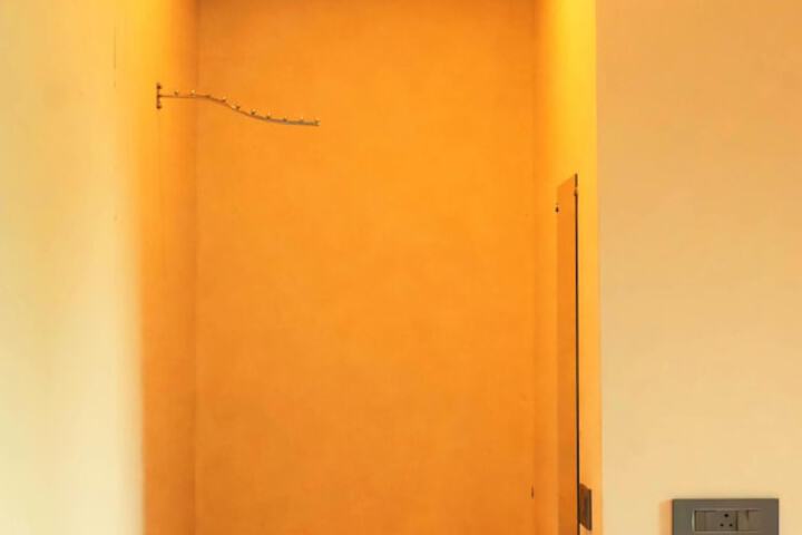 Room 6 of 23