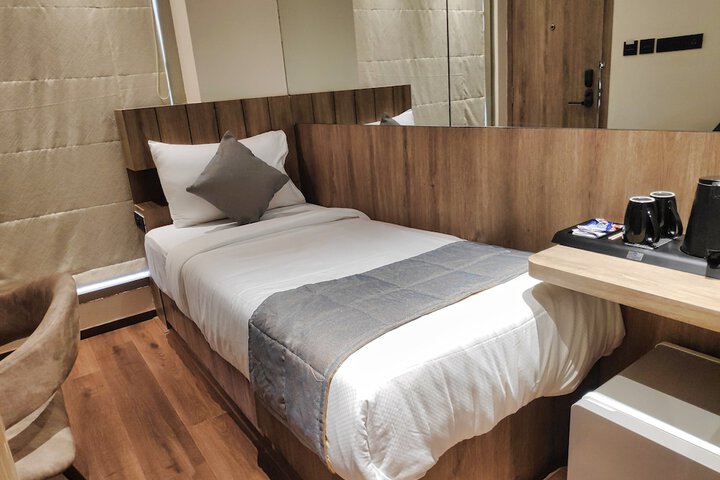 Room 12 of 41