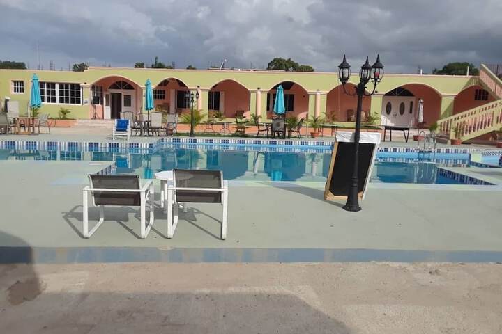 Pool 10 of 19