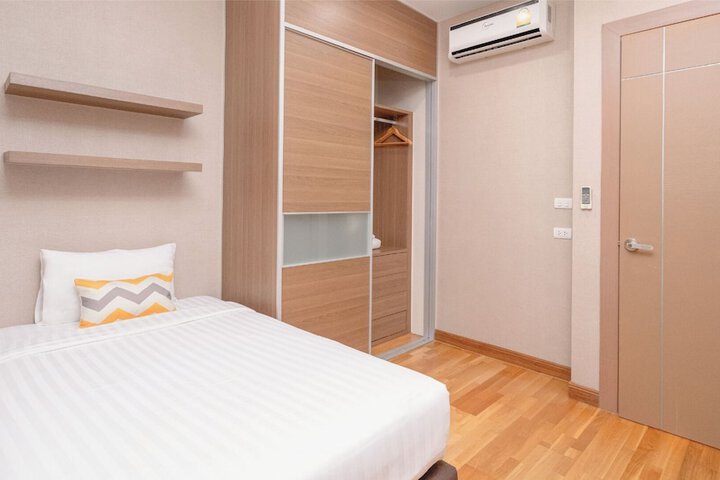 Room 57 of 144