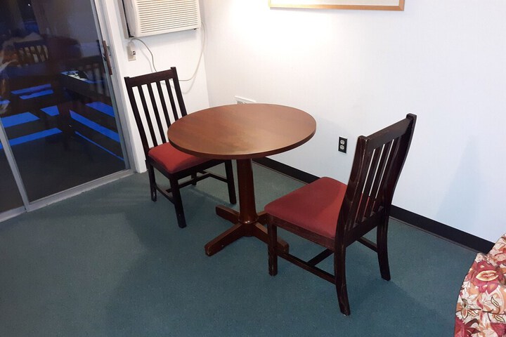 Dining Photos