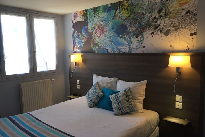 Room 15 of 40