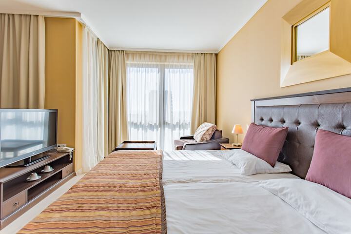 Room 30 of 101