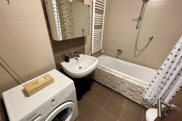 Room 153 of 194