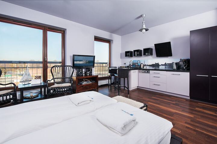 Room 3 of 117