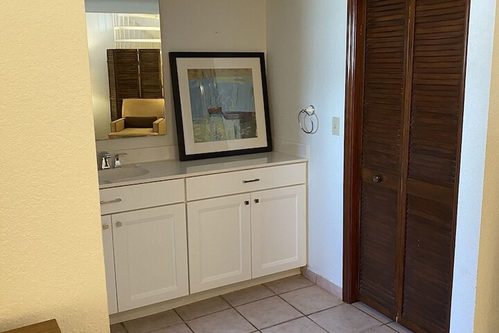 Room 13 of 31