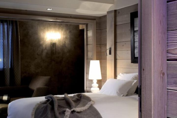 Room 43 of 186
