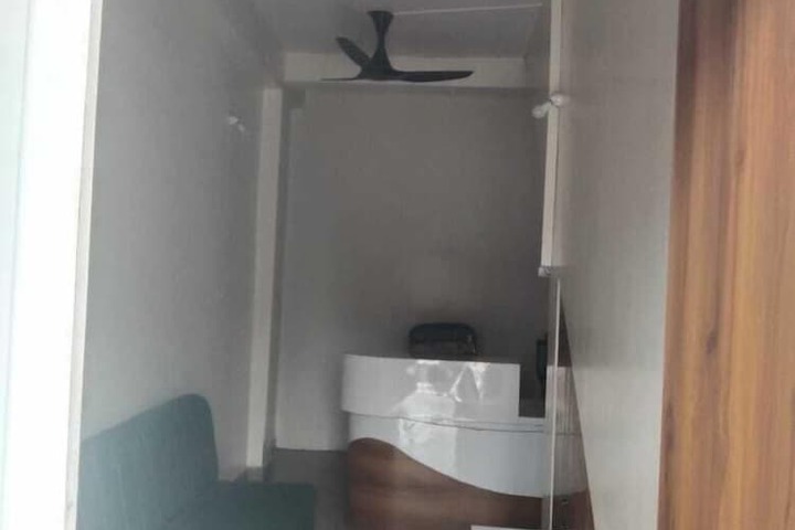 Room 10 of 15