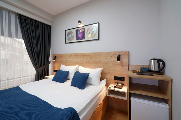 Room 10 of 39