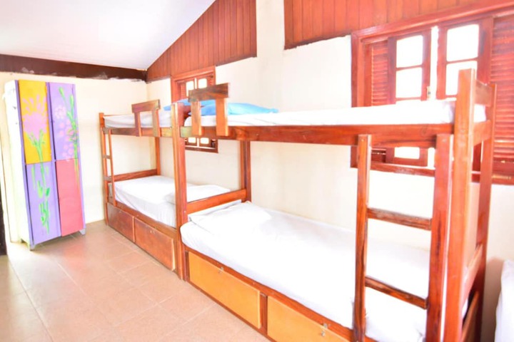 Room 10 of 36