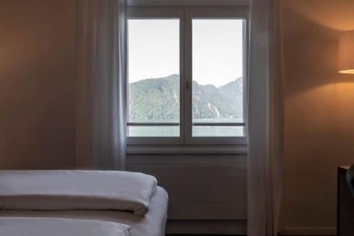 Room 25 of 80