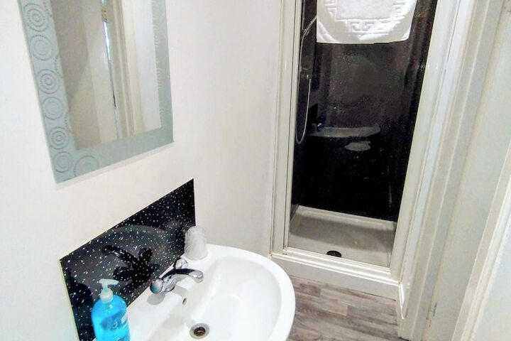 Room 40 of 61