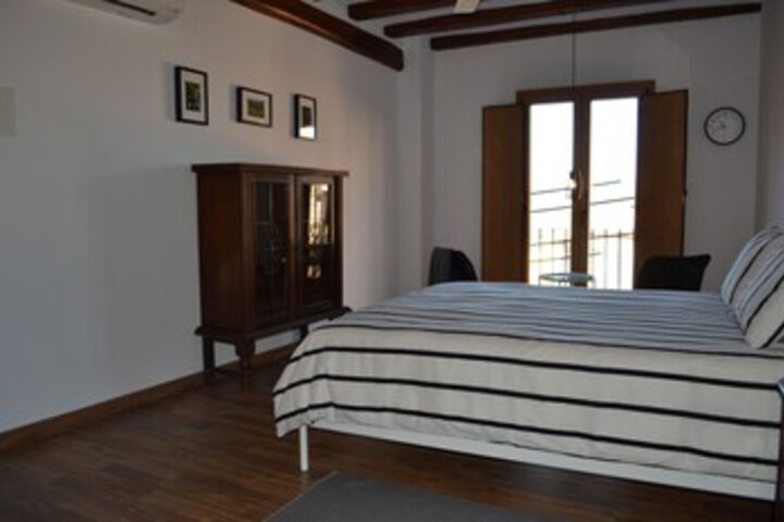 Room 10 of 162