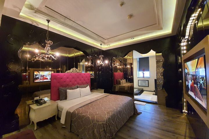 Room 30 of 63