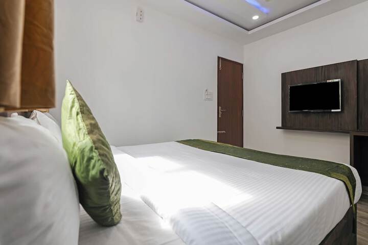 Room 21 of 37