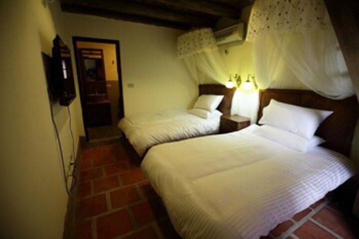 Room 20 of 20