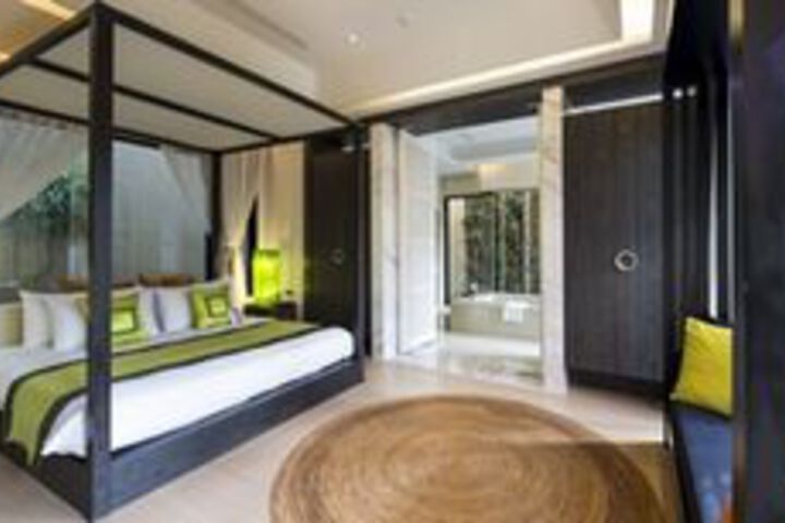 Room 12 of 29