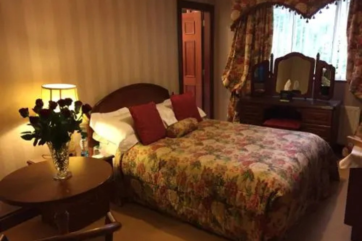 Room 2 of 15