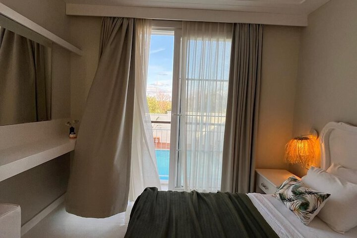 Room 21 of 72