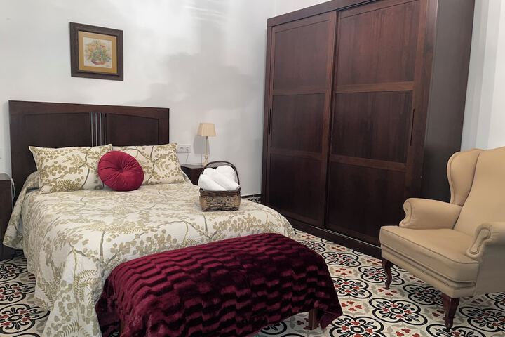 Room 6 of 40