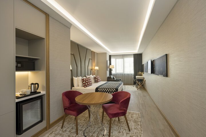 Room 14 of 61
