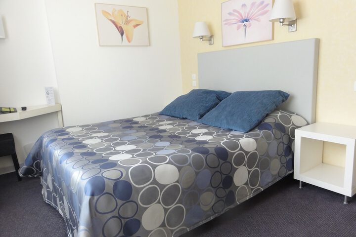 Room 7 of 70