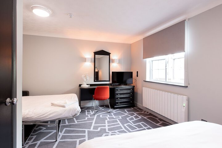 Room 9 of 61