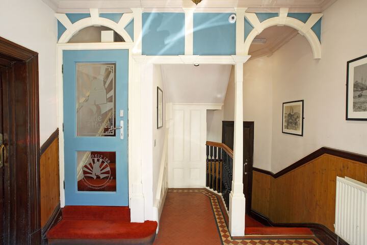 Hotel 4 of 64