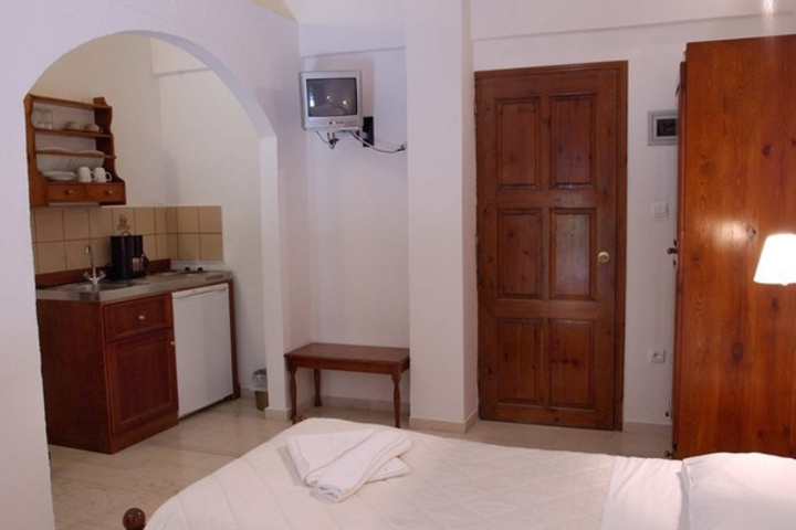Room 2 of 7