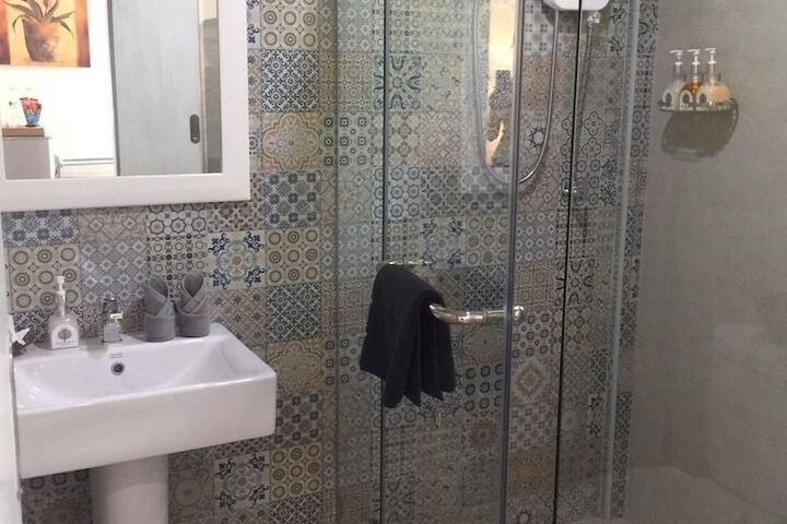 Room 25 of 52