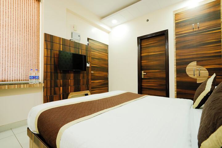 Room 29 of 54