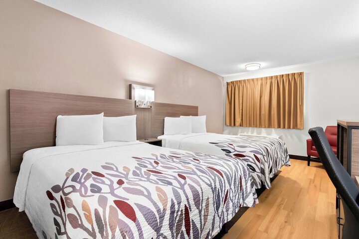 Room 4 of 35