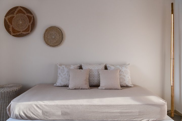 Room 25 of 138