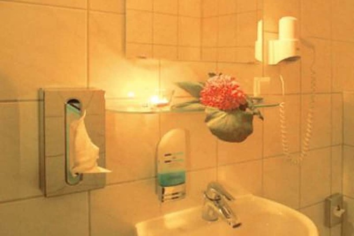 Clean Restrooms