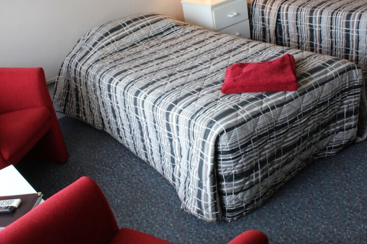 Room 25 of 36