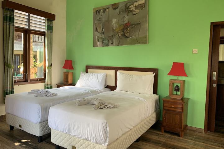 Room 15 of 79