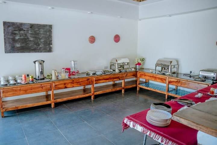 Breakfast/Coffee Service 13 of 22