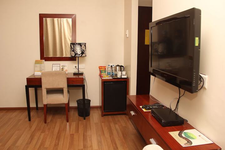 Room 9 of 53