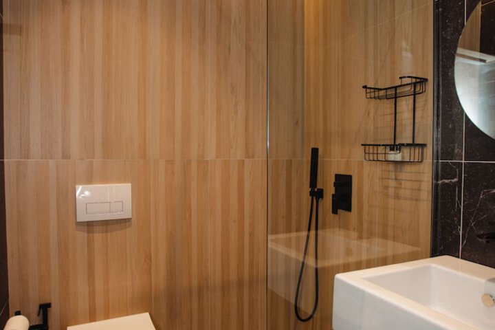 Room 15 of 24